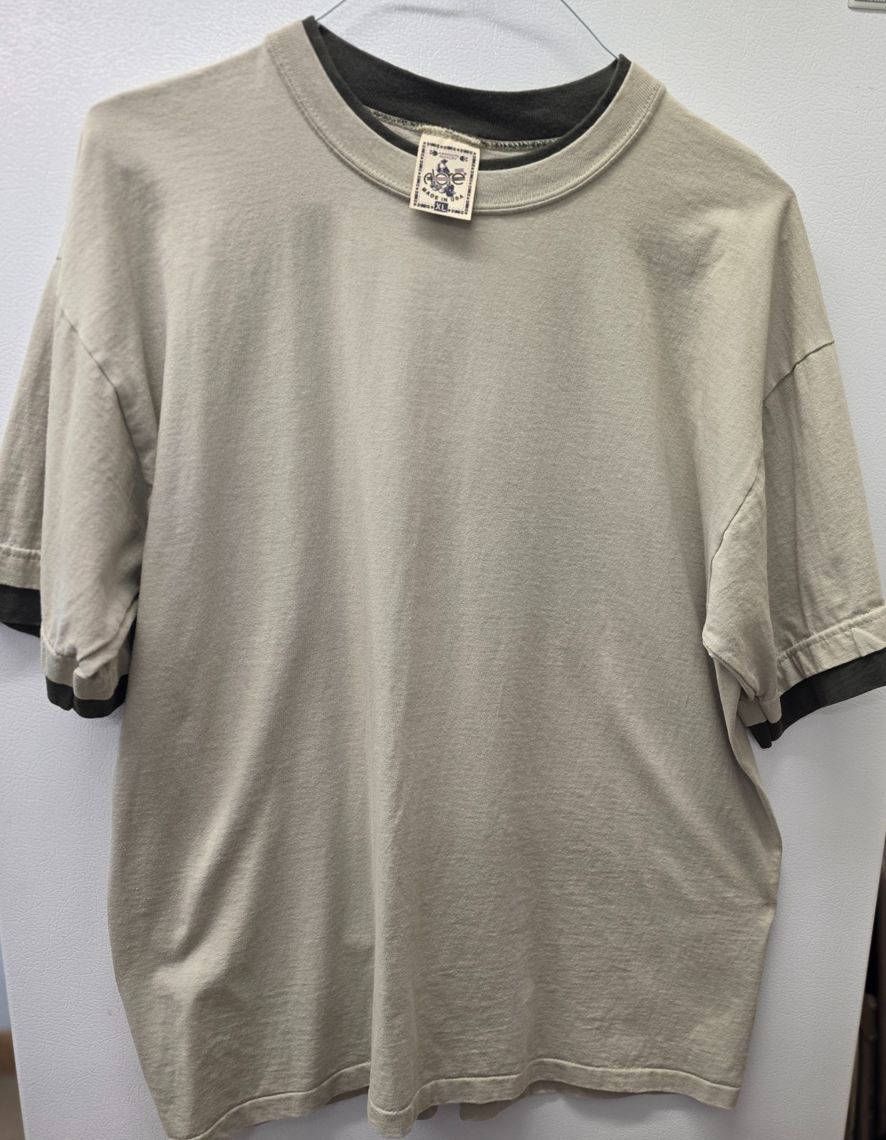 Men’s Alore Absolute Quality T-Shirt Made in USA XL Tan Black
