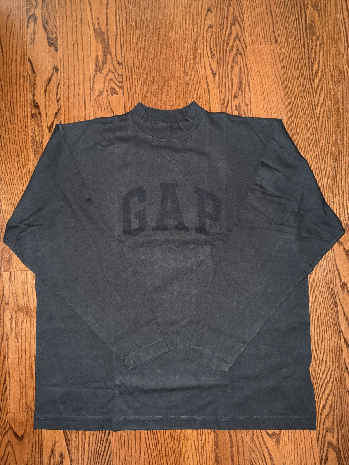 Yeezy Gap Balenciaga Dove Longsleeve Tee Size Small Color Black Kanye West✅