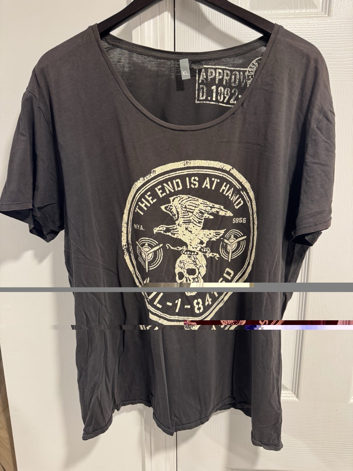 Skull Tshirt Black XL Scoop Neck