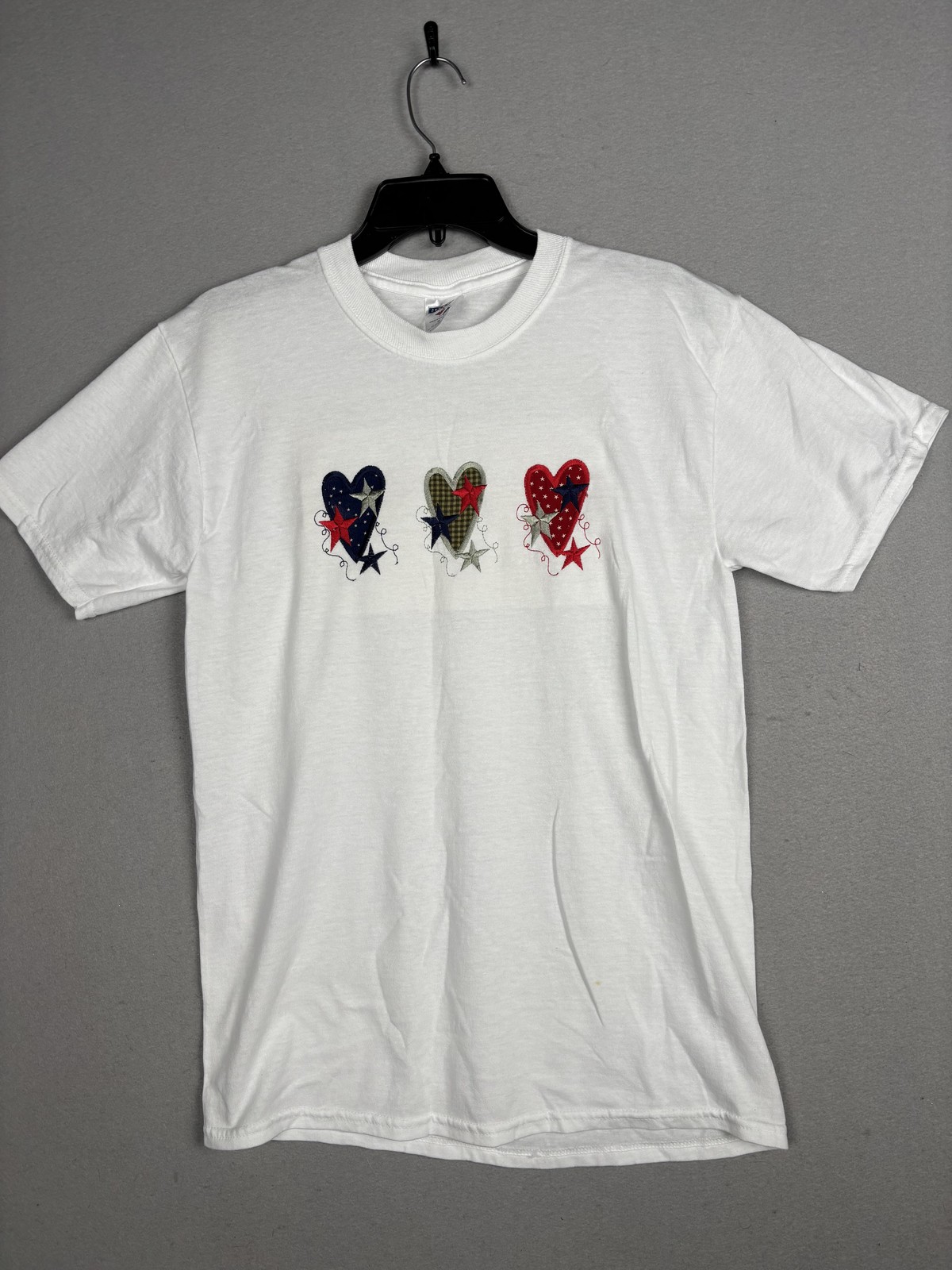 Jerzees Shirt Mens Medium White Patriotic Hearts Stars Embroidered USA Tee