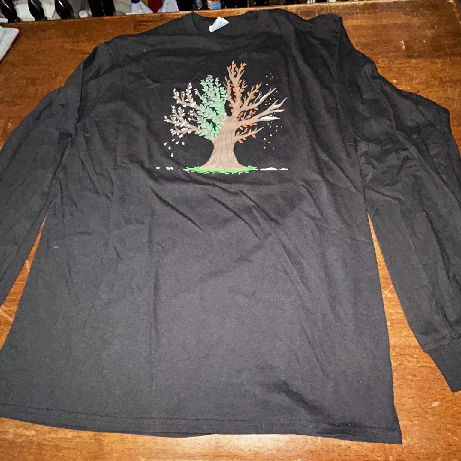 Delta Pro Weight Men’s Black Long Sleeve T-Shirt L Four Seasons Tree Graphic