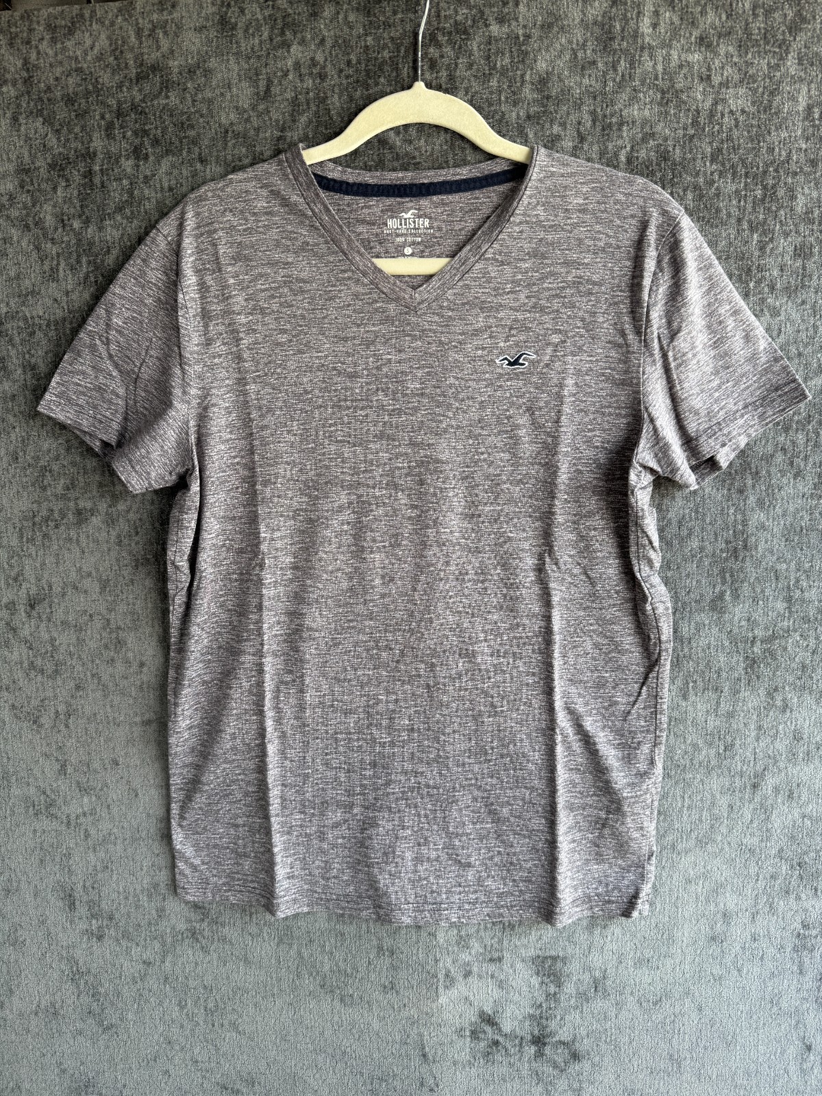 Lot of 12 HOLLISTER Mens Sz Small T Shirts Short Sleeve Mixed Colors