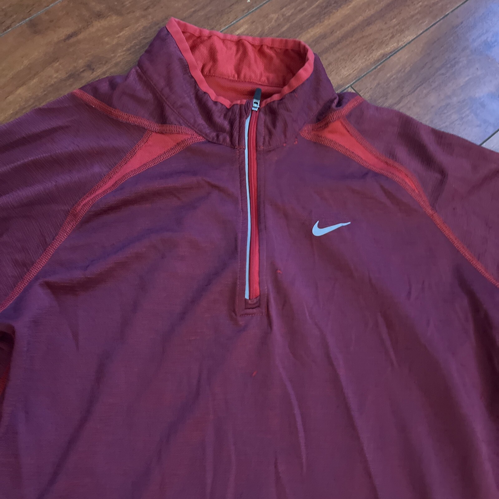 Nike Dri-Fit Men’s L Long Sleeve Running Shirt 1/4 Zip Swoosh Red 339654-656 Gym