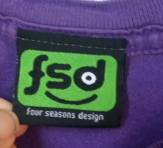 Four Seasons Design T Shirts Men’s Small Purple