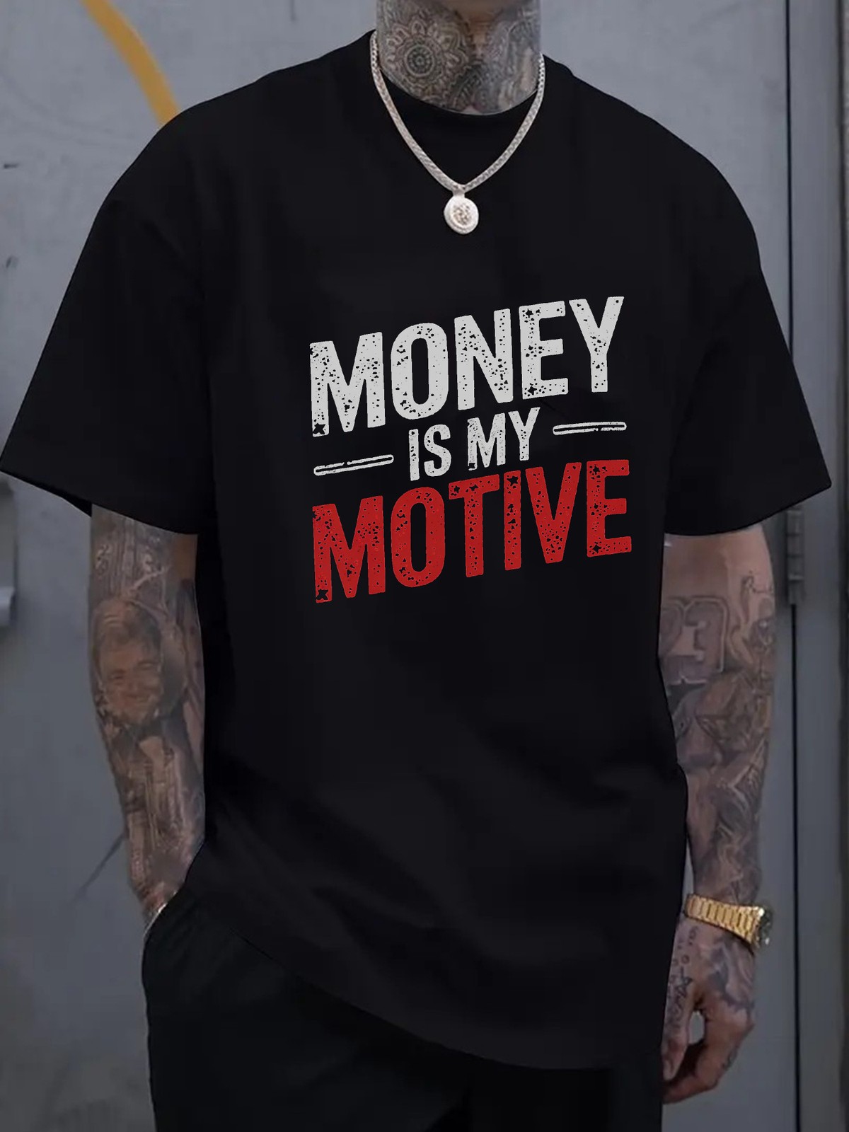 Men’S Black Money Is My Motive Graphic Crew Neck T-Shirt Bold Red & White