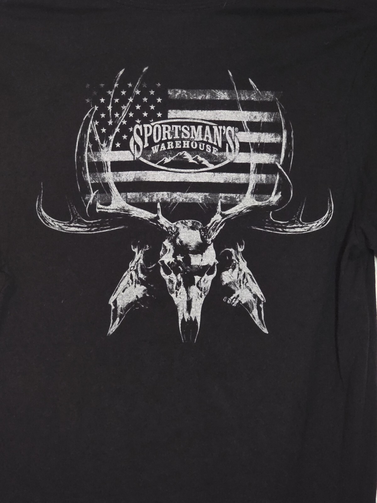 Sportsman’s Warehouse Skull American Flag Graphic Men’s Size Large