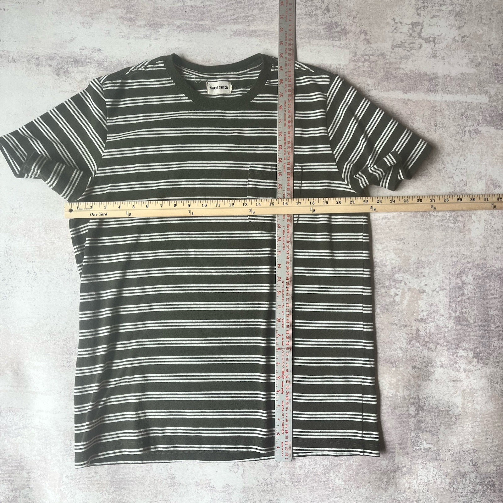Taylor Stitch Pocket T Shirt Mens Size 44 Green White Stripe Cotton Crew Neck
