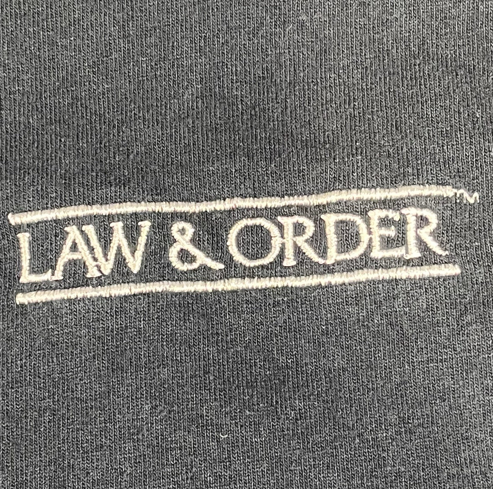 LAW & ORDER Embroidered NBC Experience Store Short Sleeve T-Shirt TV Show Sz L