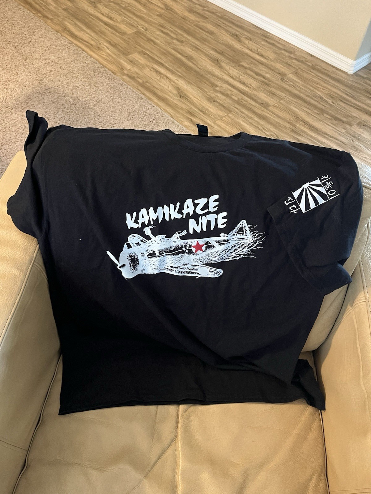 RARE Hogs Breath Saloon T-Shirt Kamikaze Night L