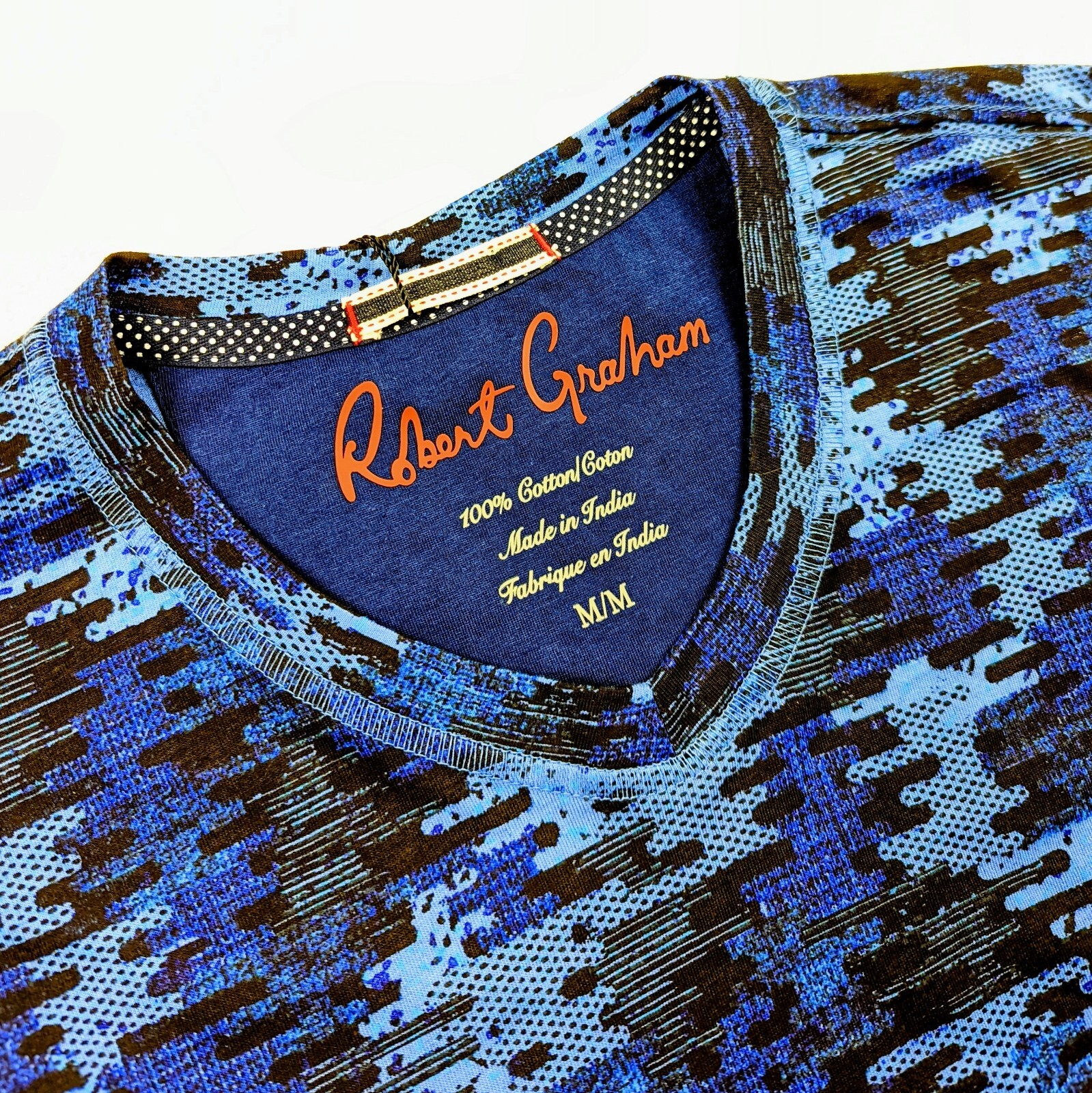 ROBERT GRAHAM Men Digital Camo Graphic Classic Fit V Neck Cotton T Shirt LARGE