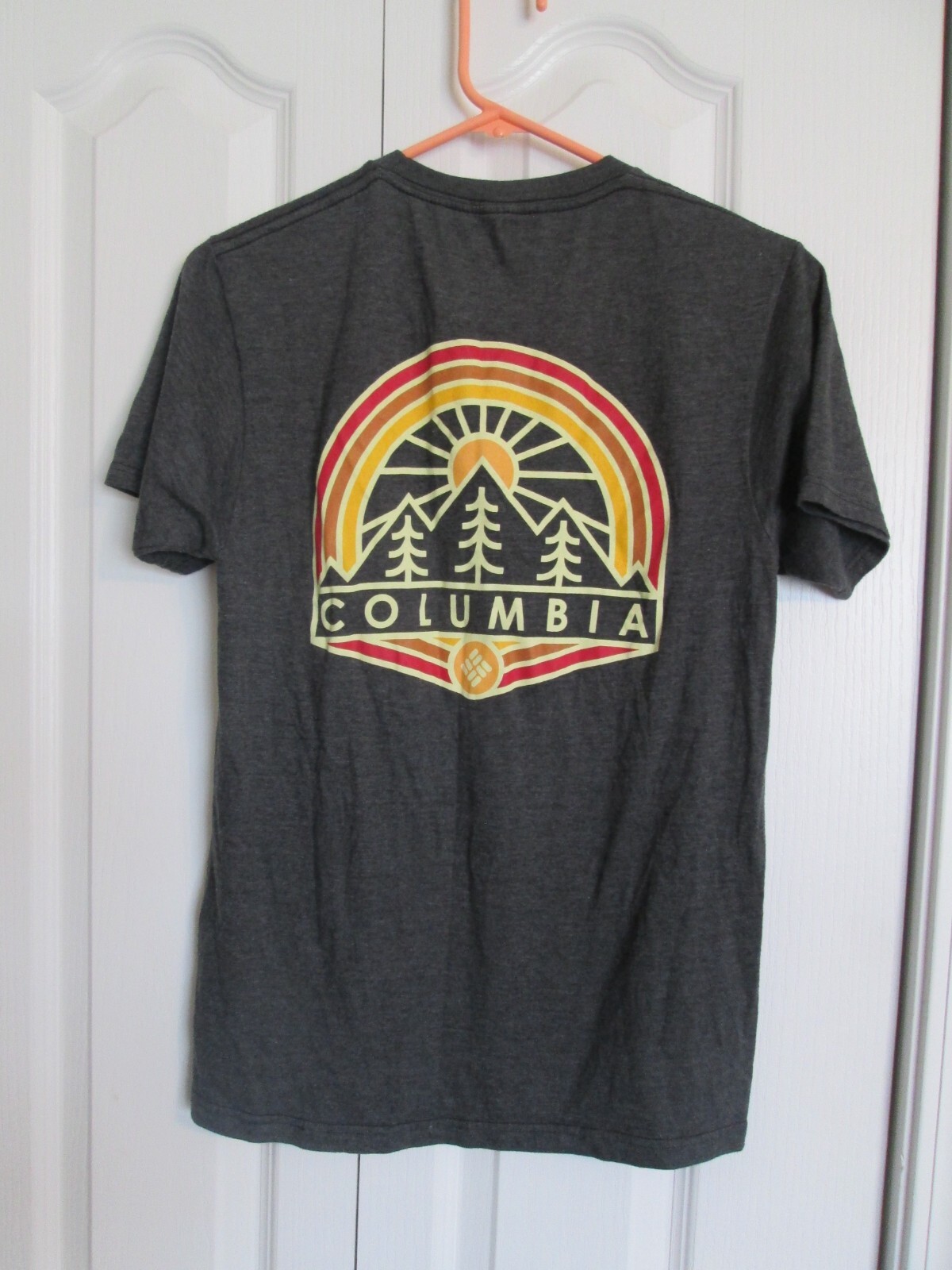 Columbia Sportswear Classic Hiking Outdoor Adventure Tee Shirt Adult S Gray