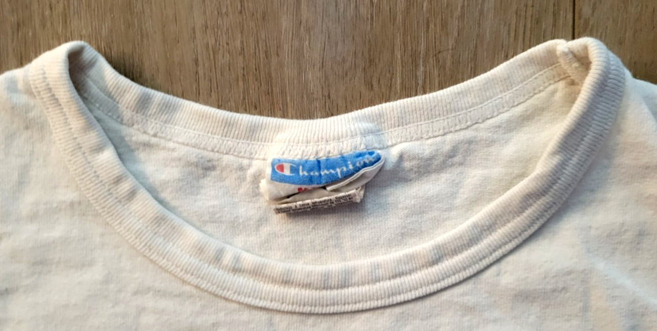 Champion Mens Embroidered Logo Shirt Med White Short Sleeve T-Shirt Vintage Y2K