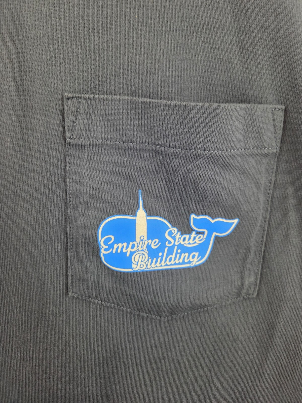 Vineyard Vines Empire State Building Short Sleeve Pocket Tee Men’s XL NWT $52 NY