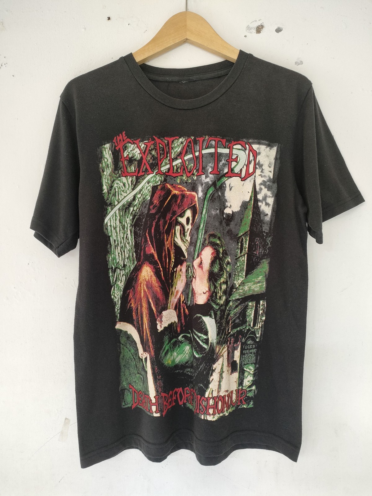 90s The Exploited Death Before Dishonour Remake Design Black T shirt NH27175