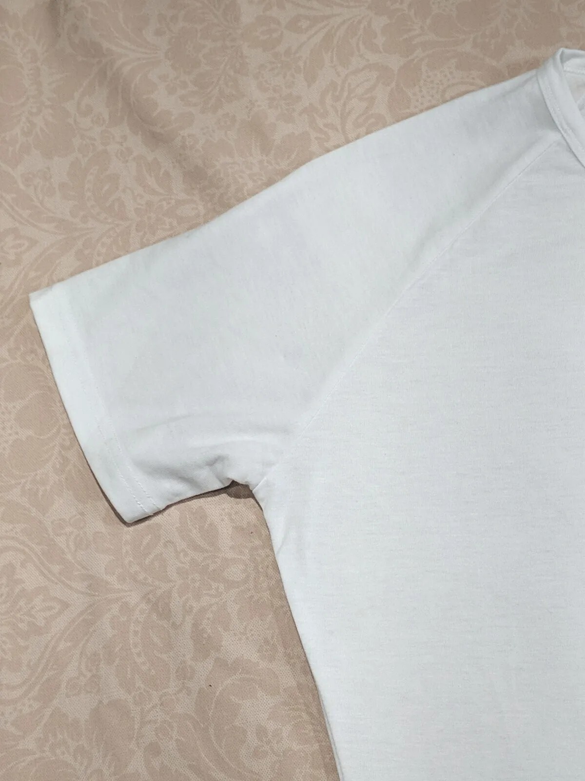 COOFANDY Men’s T-Shirt size S White Dri-Fit Comfort Fabric NWT