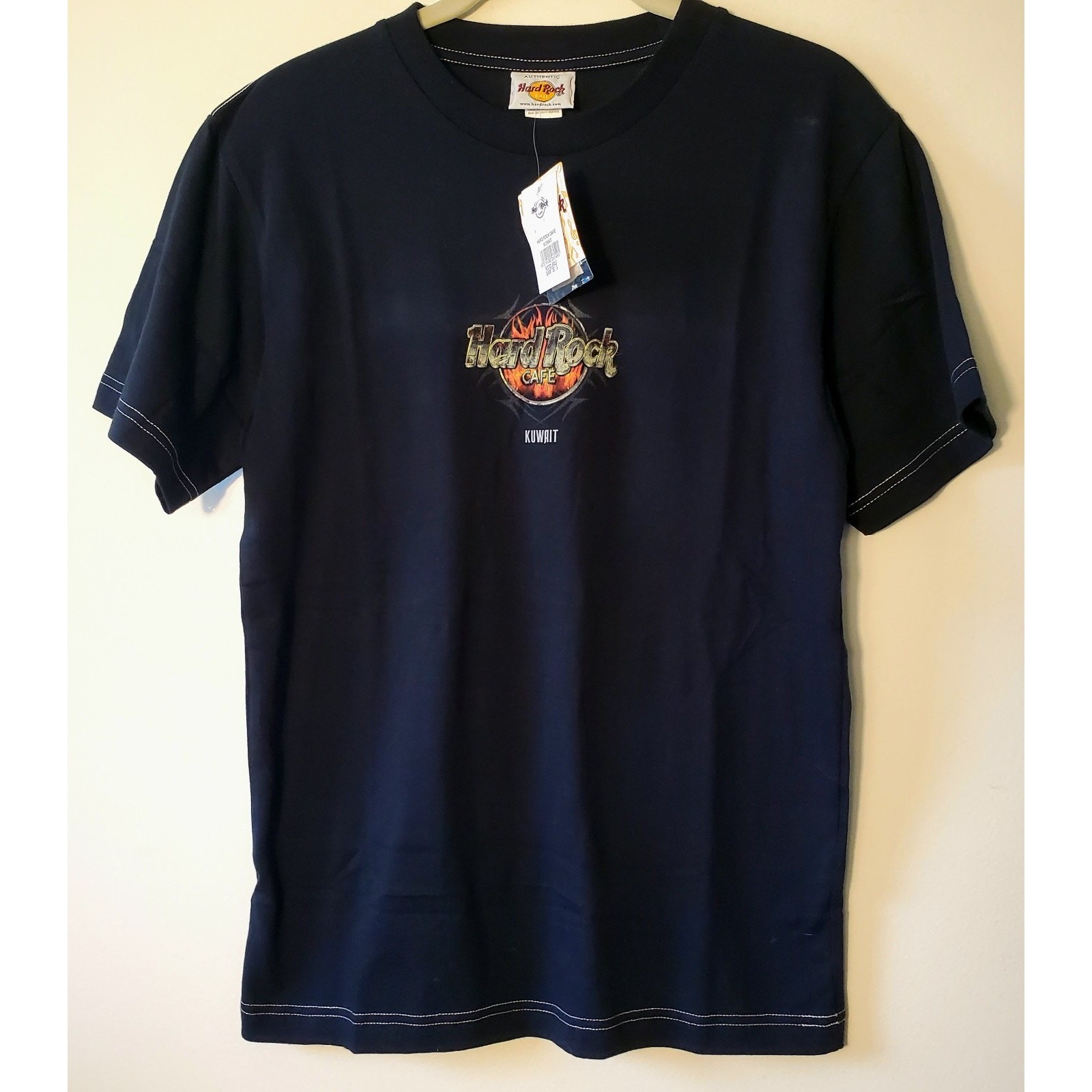 Hard Rock Cafe Kuwait Vintage Short Sleeve Black T-shirt Size S Deadstock