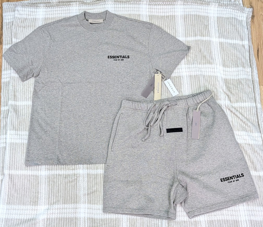 Fear of God Essentials T-Shirts & Shorts Oversized L Size Set Dark Oatmeal SS22
