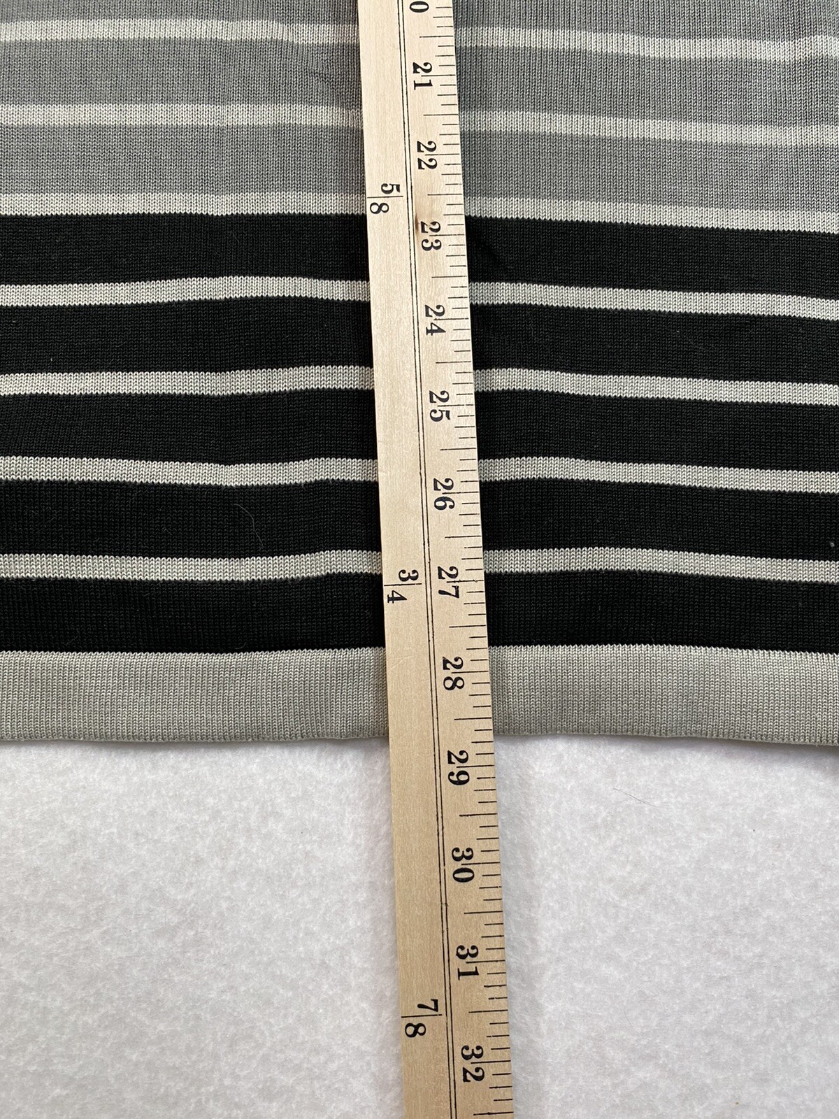 Gusto Collection Men’s XL 100% Acrylic Gray Striped Pullover TShirt