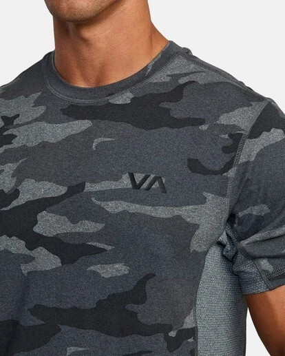 RVCA Sport Vent Performance Athletic Camo Crew Neck T-Shirt Sz M