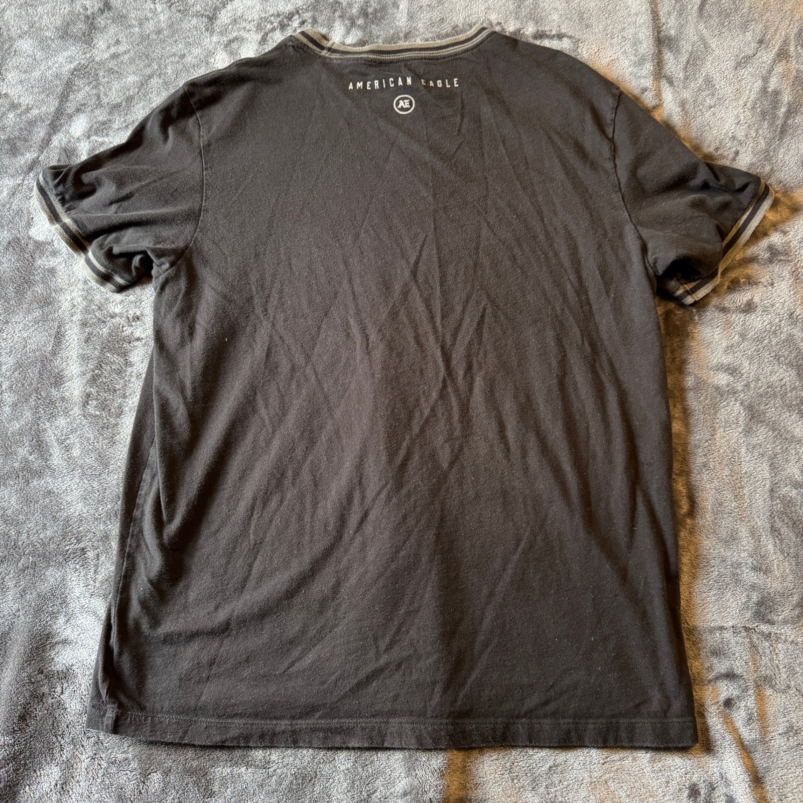 American Eagle Mens Large Ringer T-Shirt Black Grey Striped Trim Embroidered
