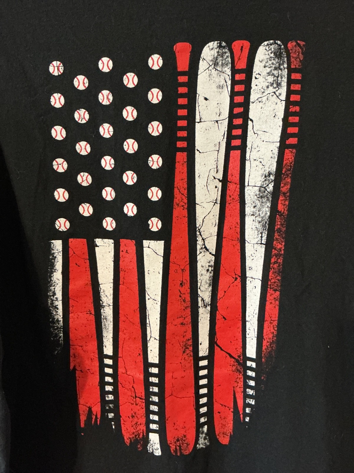 Cincinnati Reds t-shirt, size XL, US flag with baseballs, black