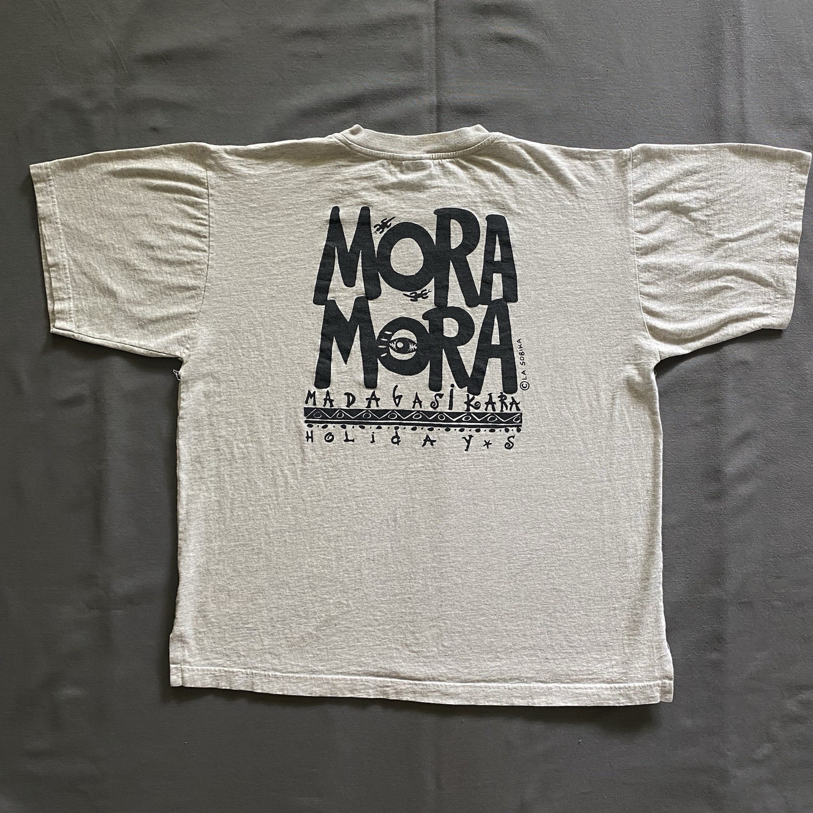 Vintage 1990s La Sobika T Shirt Mens L Gray Mora Mora Madagascar Holidays 90s