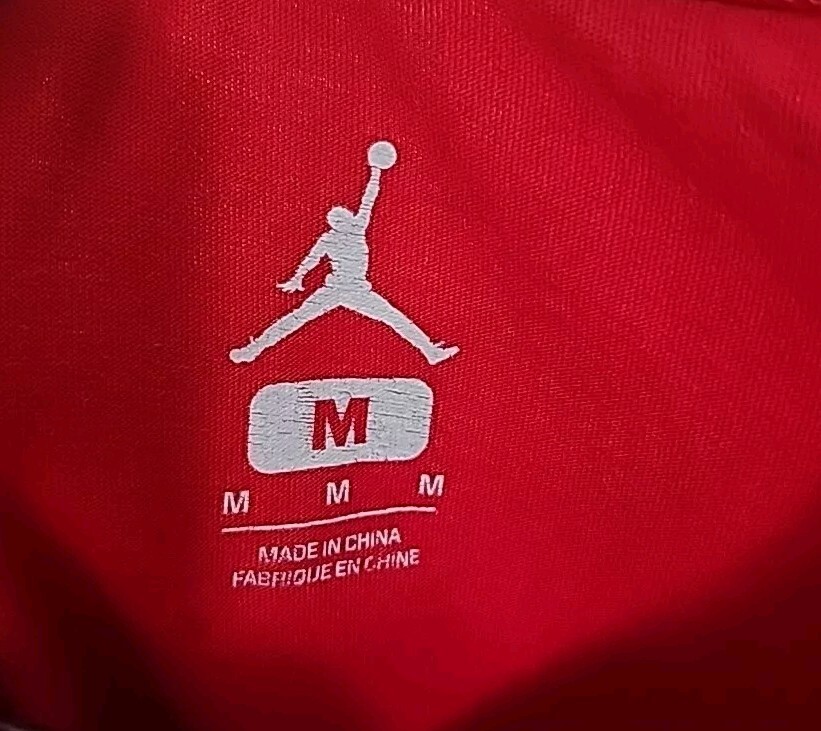 Air Michael Jordan 1985 No. 23 Jumpman Red T- Shirt Silver Foil Vintage- Size M