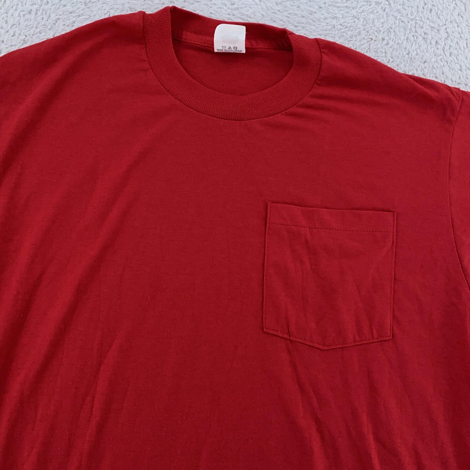 Vintage Fruit of the Loom Shirt Mens Medium Blank Red Pocket Tee Golden Blend