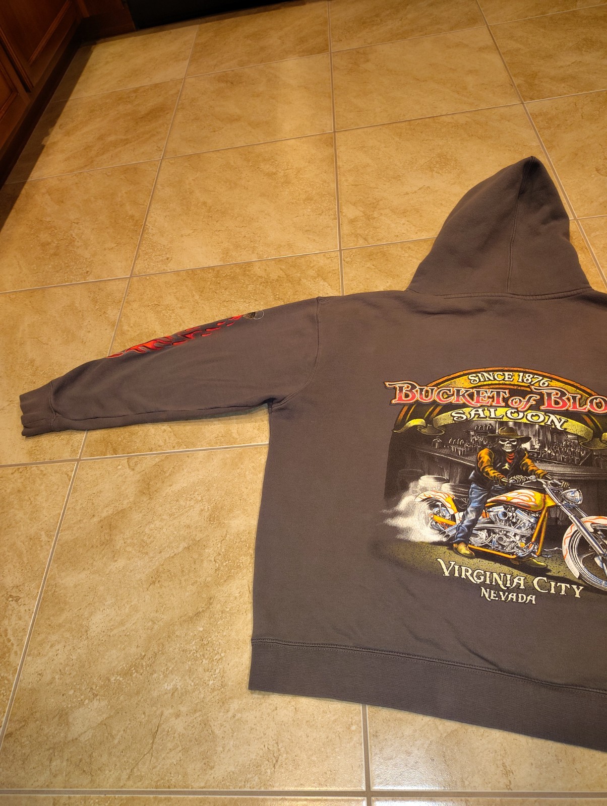 Vintage Bucket Of Blood Saloon Shirt Hoodie Jacket Nevada Sleeve Flames Harley