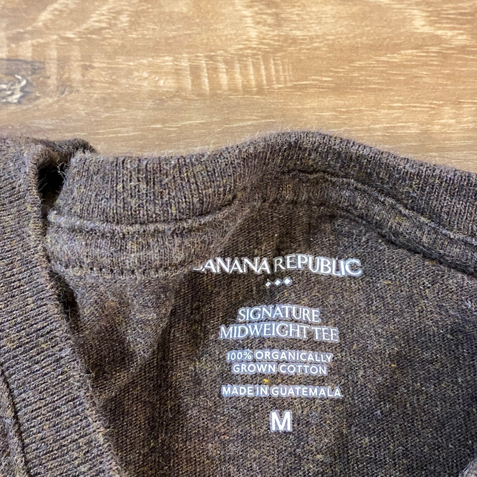 Banana Republic Tee Mens M Minimalist Organic Cotton Midweight Crewneck Brown