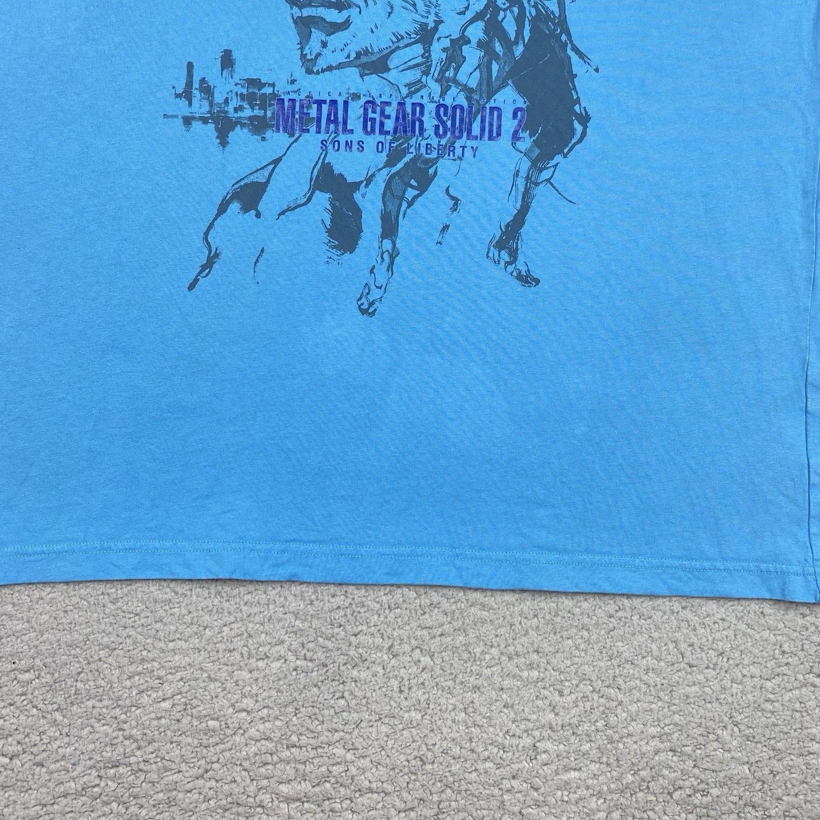 Uniqlo Metal Gear Solid 2 T Shirt Men’s Size L Blue Sons of Liberty *Flaws*