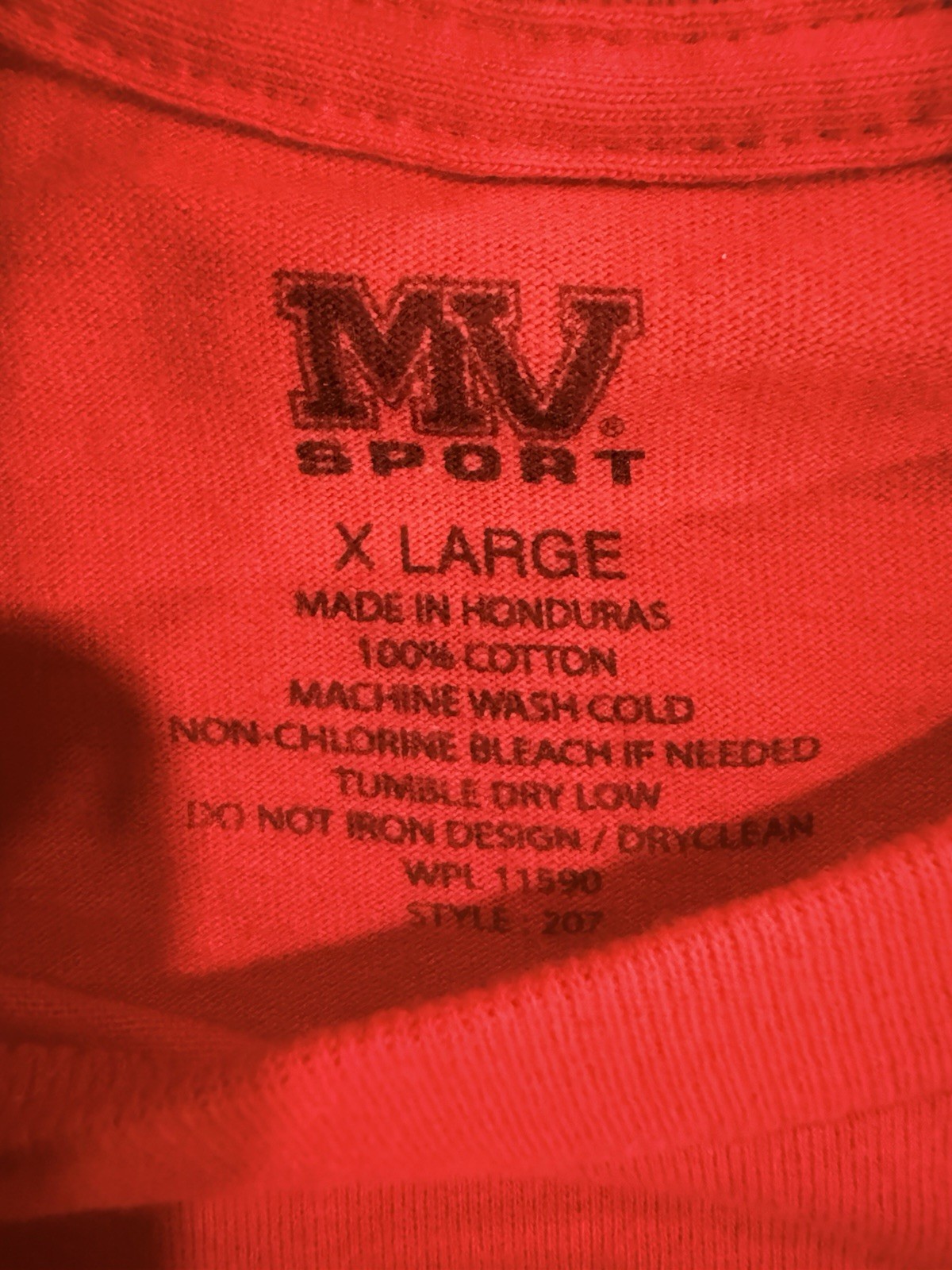 UNITED STATES MARINE CORPS “USMC BASE CAMP PENDLETON, CA”- Red T-Shirt – Sz XL