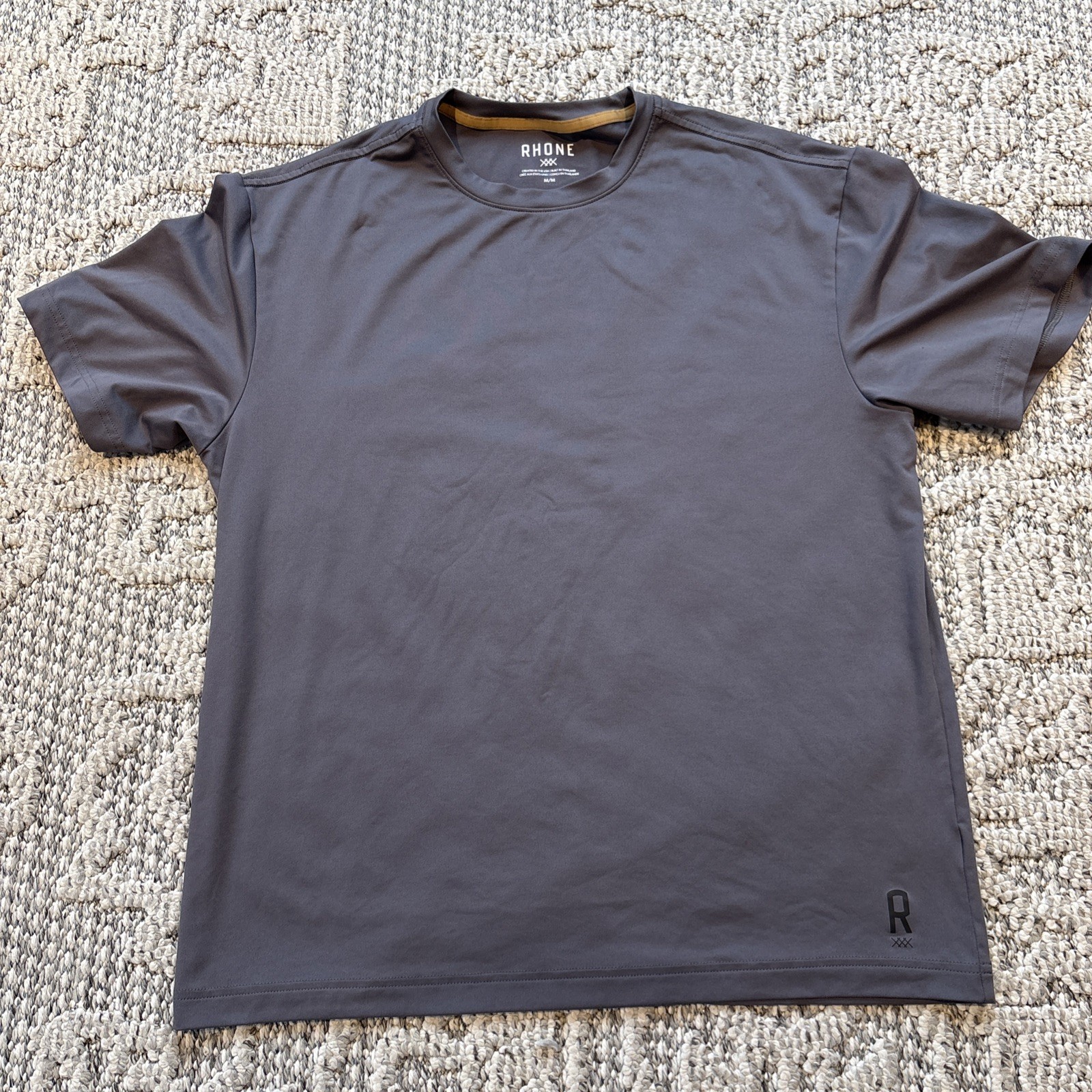 Rhone Element Shirt Mens Medium Charcoal Gray Cotton Blend Short Sleeve Tee