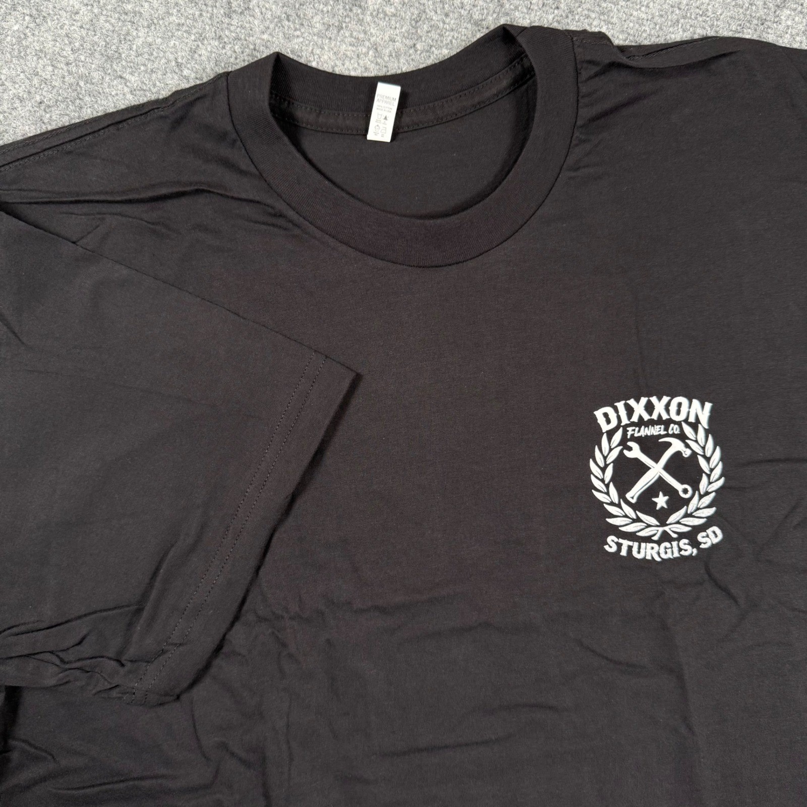 DIXXON Flannel Co. T-Shirt XL Black Sturgis SD Sketchy White Crest Tee NWT Men’s