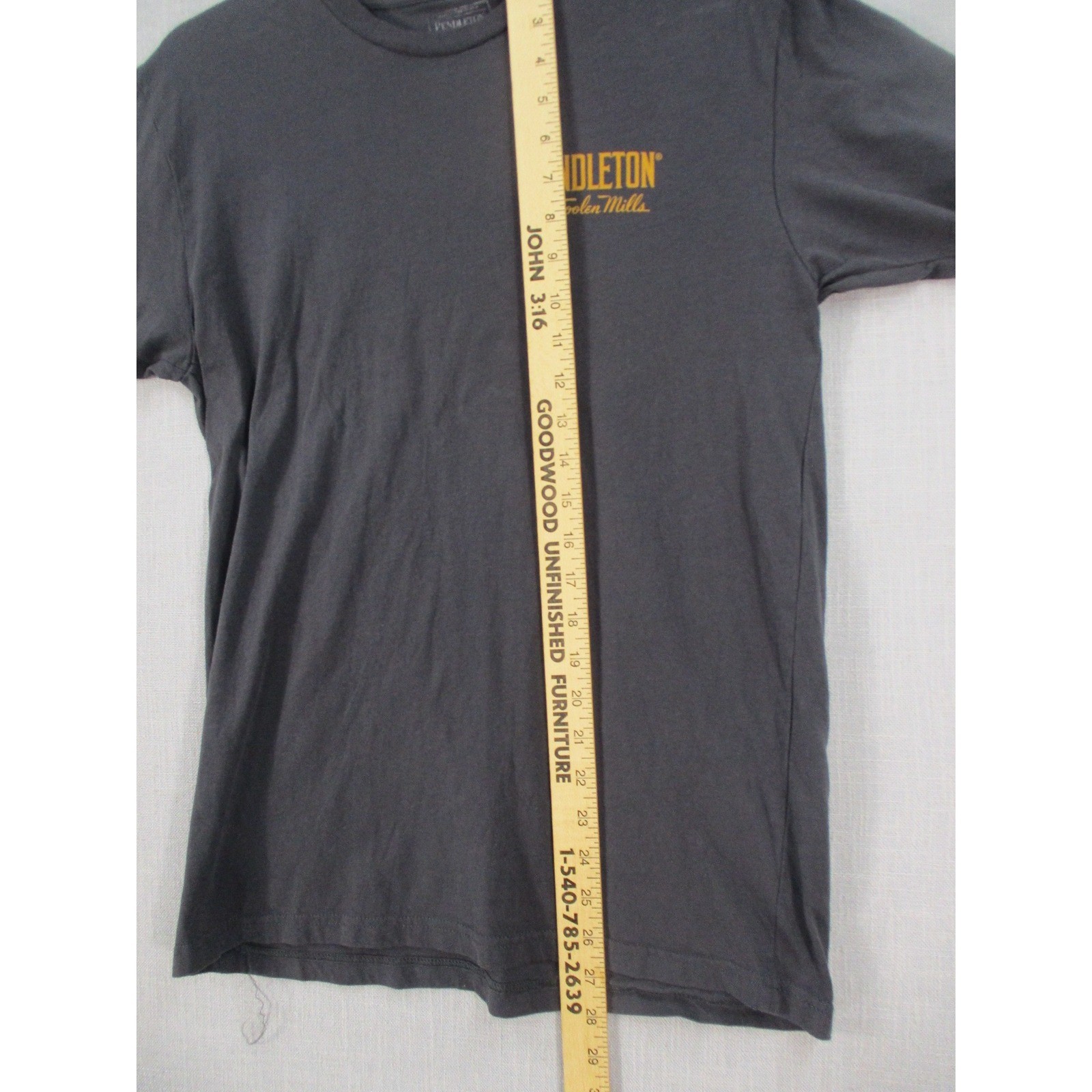 Pendleton Mens Graphic T-Shirt Gray Western Wear Horse Cowboy Logo Size M