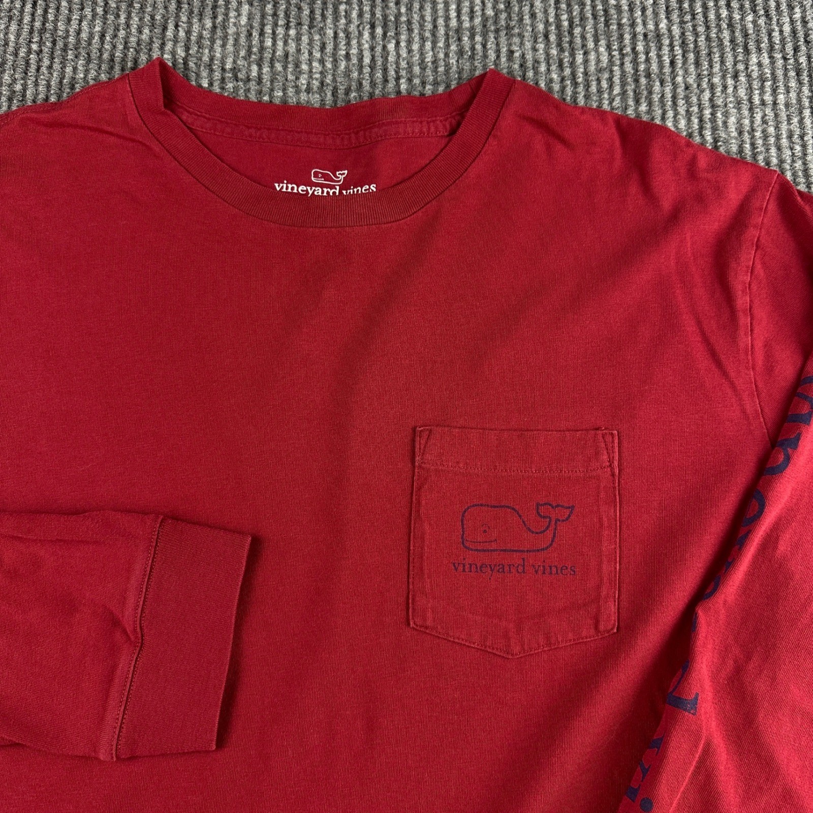 Vineyard Vines Mens Long Sleeve Whale Pocket T-Shirt Red Size Large
