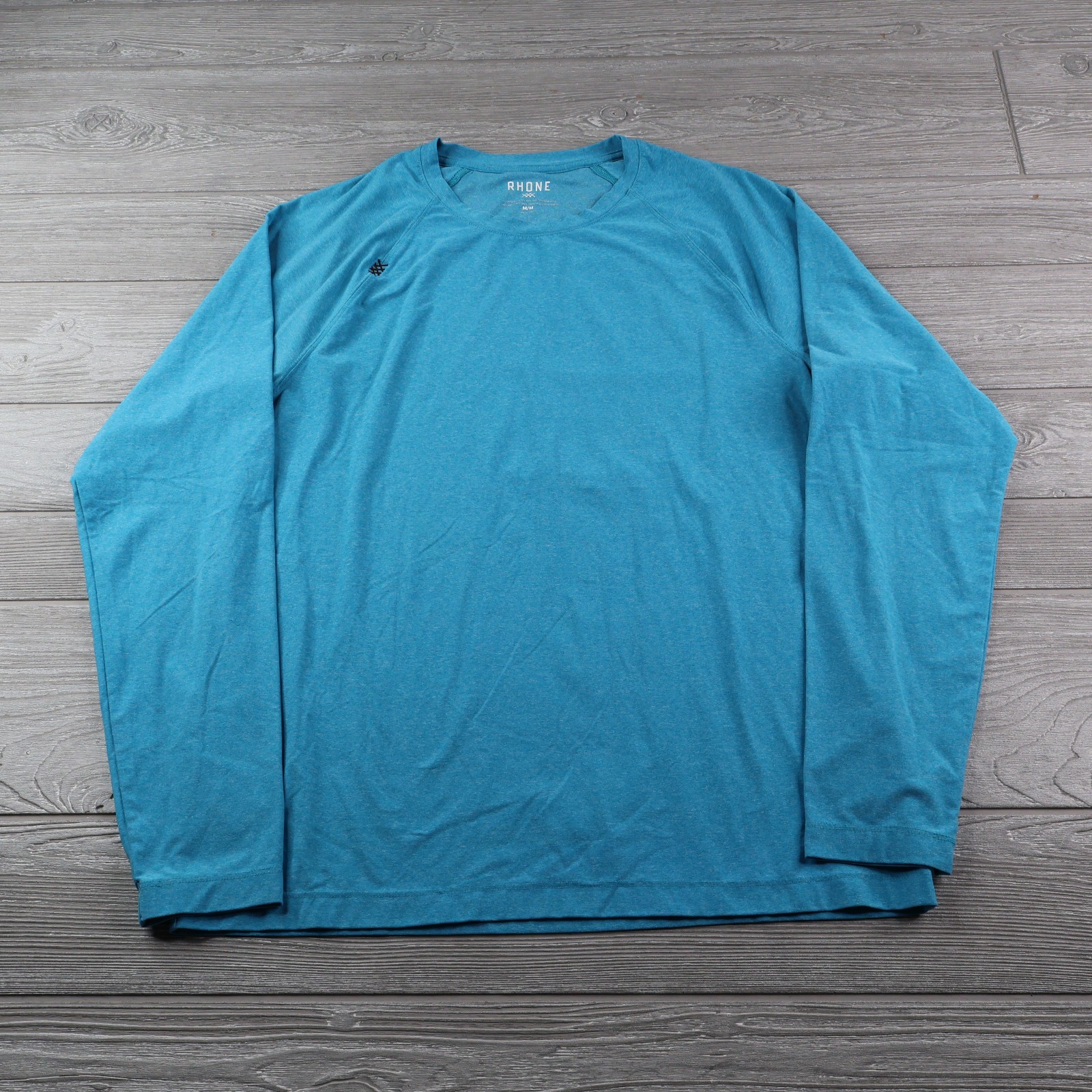 Rhone Reign Tech Tee Men’s Size Medium Performance Long Sleeve Light Blue