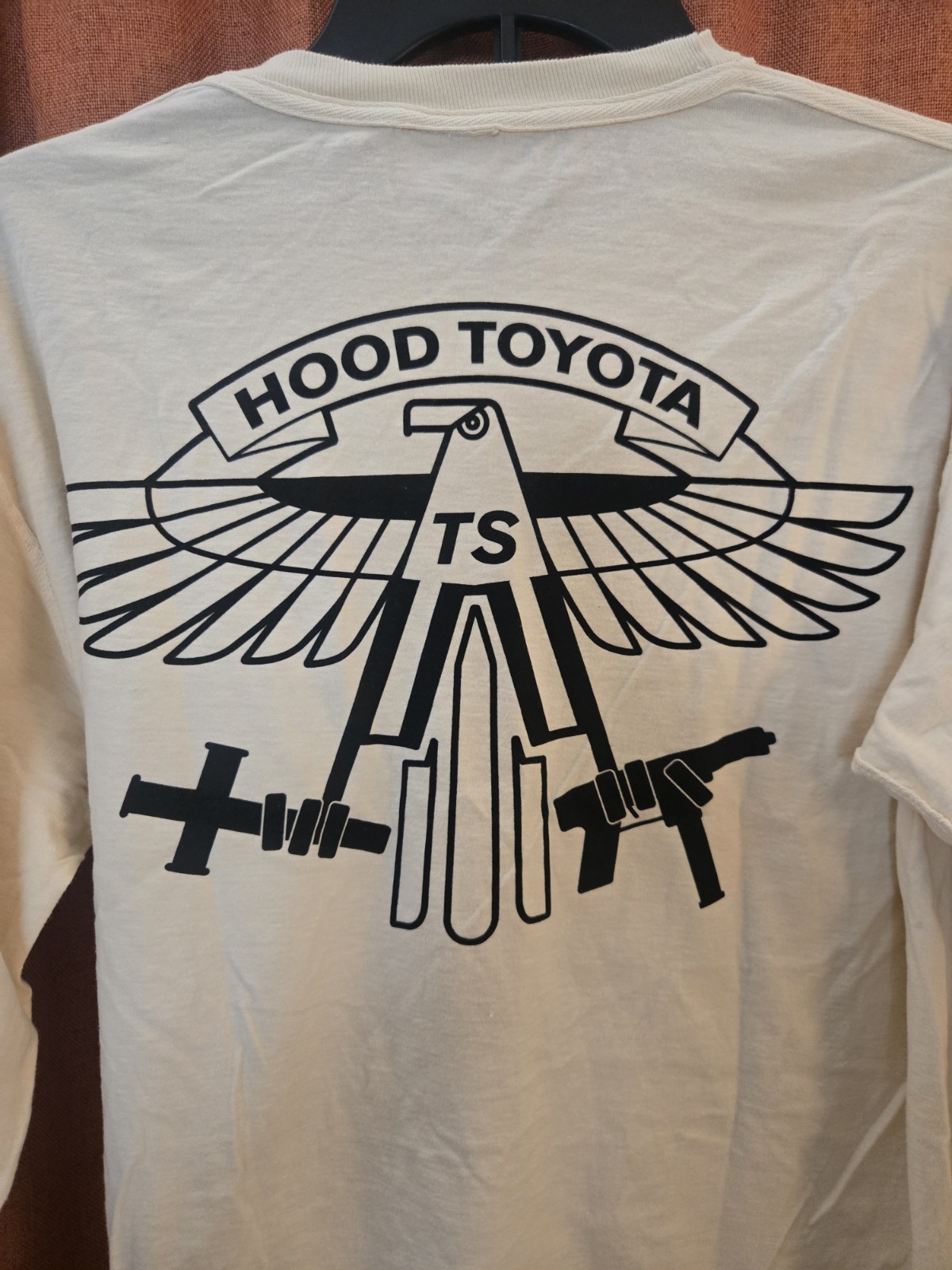 Travis Scott Men’s Off White Hood Toyota Graphic Logo Long Sleeve Tee M