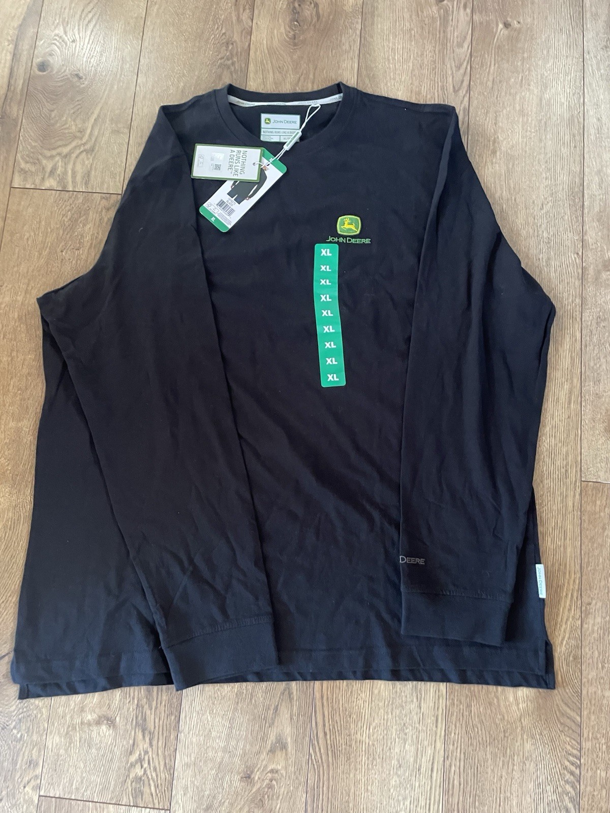 John Deere Men’s Long Sleeve Black T-Shirt Logo XL, NWT