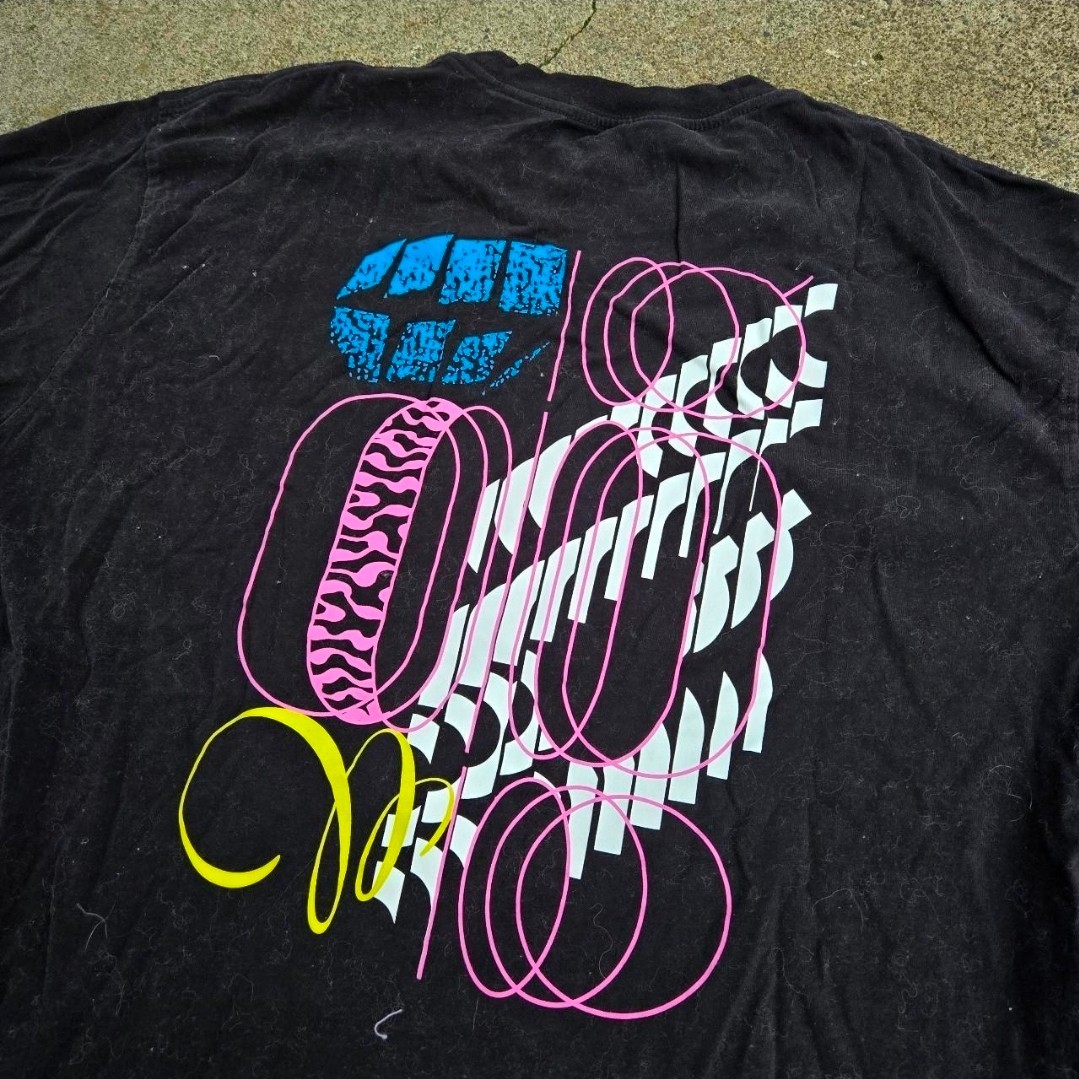 On Cloud Running Club Pastel Graphic T Shirt Black XL Gym Run Workout