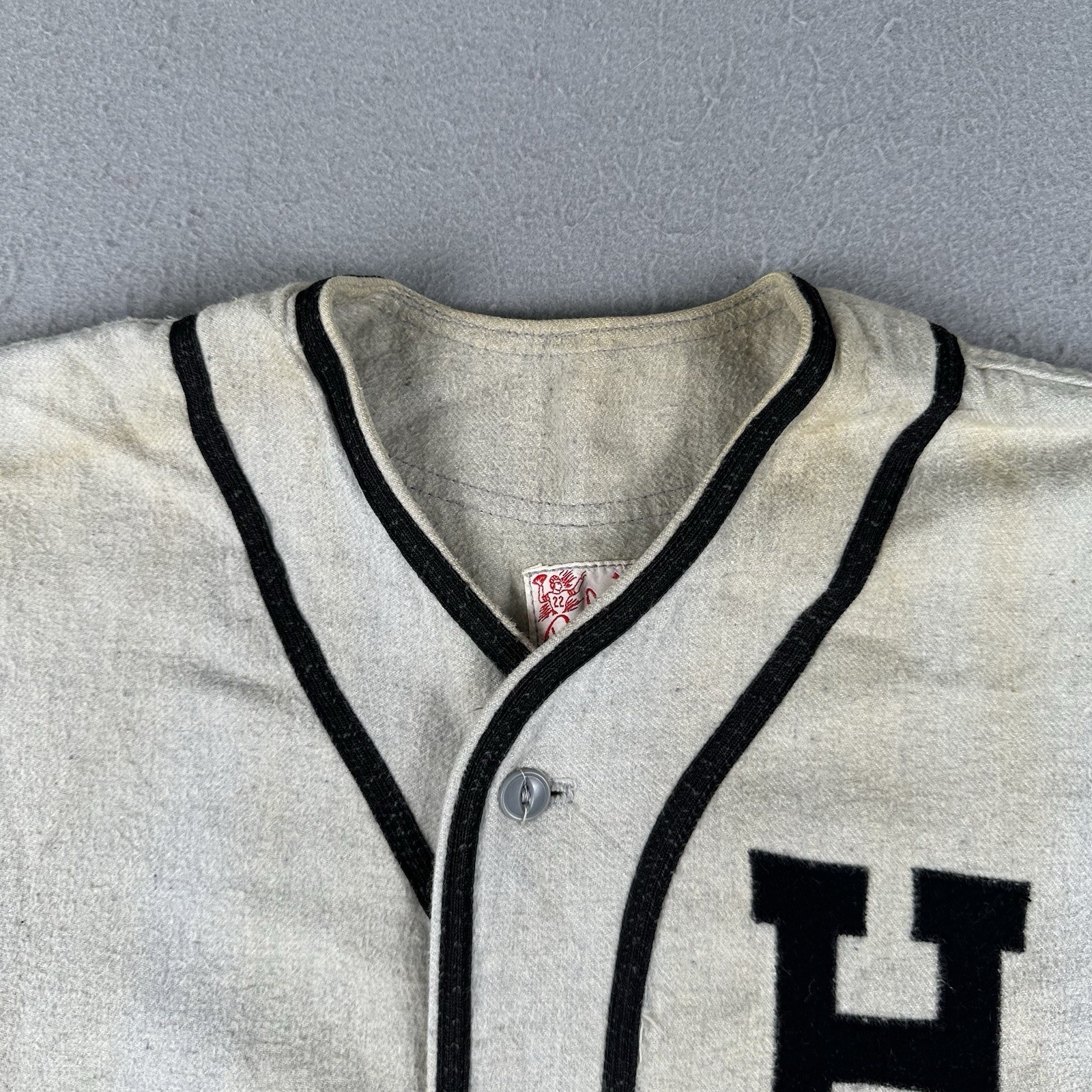 Vintage 30s 40s Baseball Jersey Mens 44 Gray Black Felt H Rubys Sorting Goods