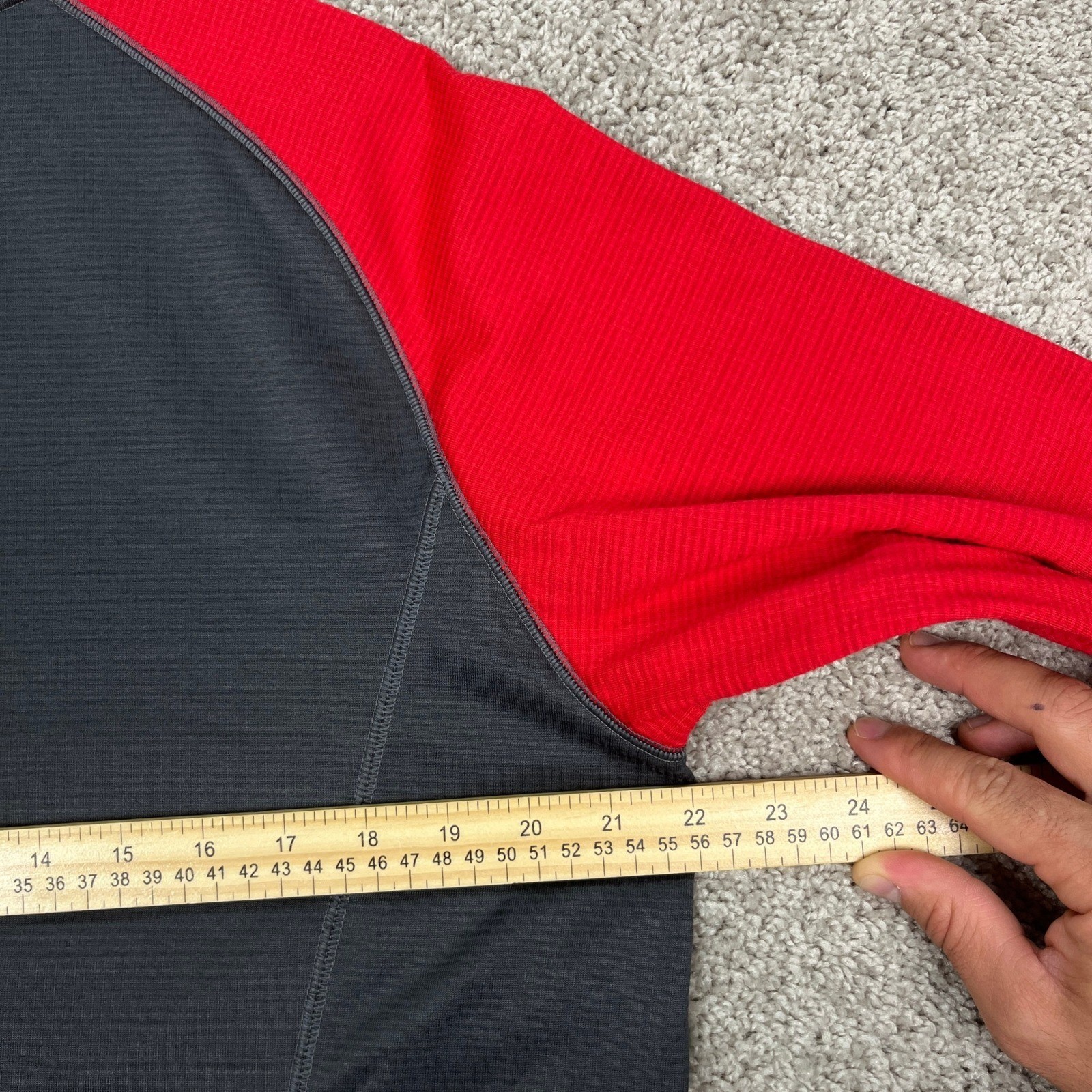 Under Armour Mens M Baseball 1/4 Pullover Shirt Red Gray Long Sleeve ColdGear