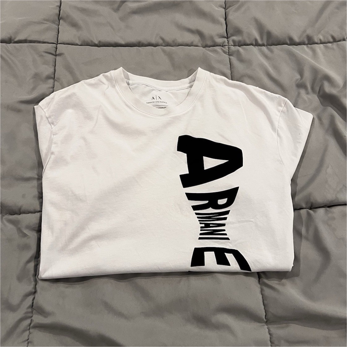 Armani Exchange Men’s White Tee with Vertical Black Logo XL