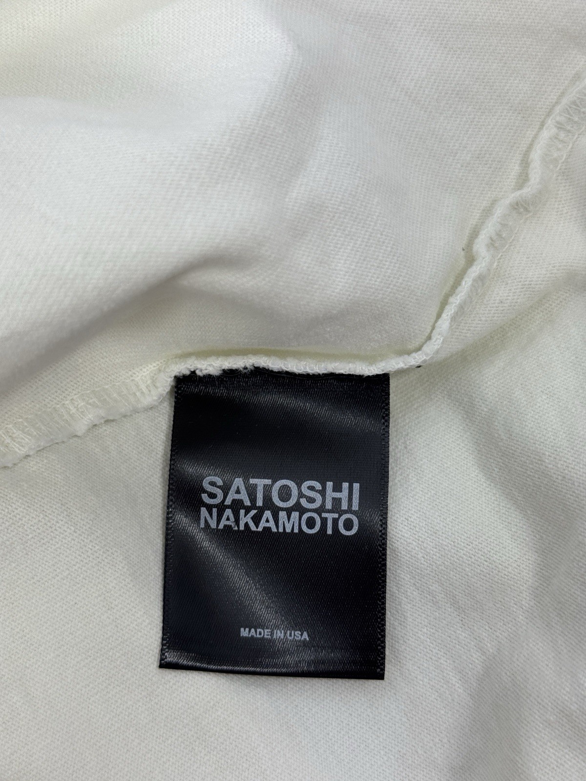 Satoshi Nakamoto – Info Service T-shirt Size: XL
