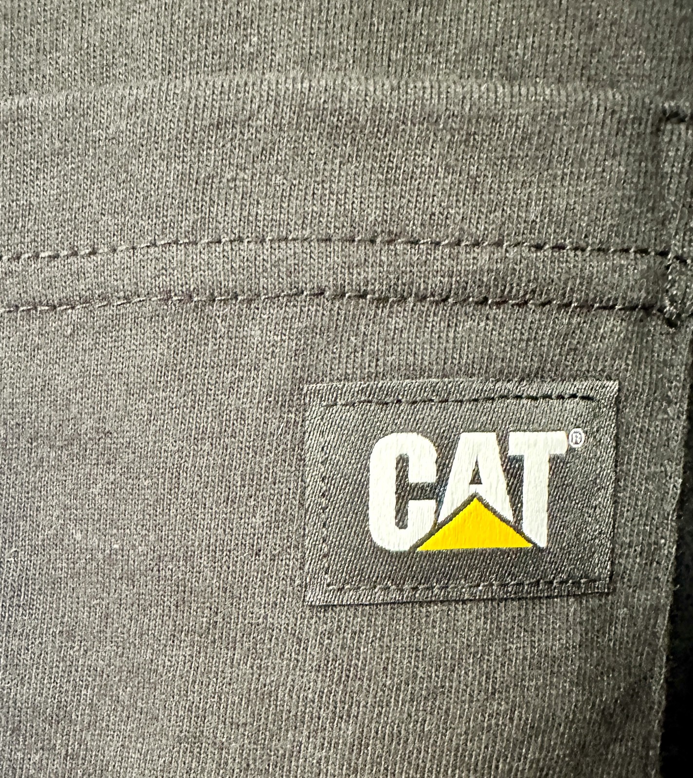 Cat Men’s Short Sleeve Crew Neck Logo Tee, Black