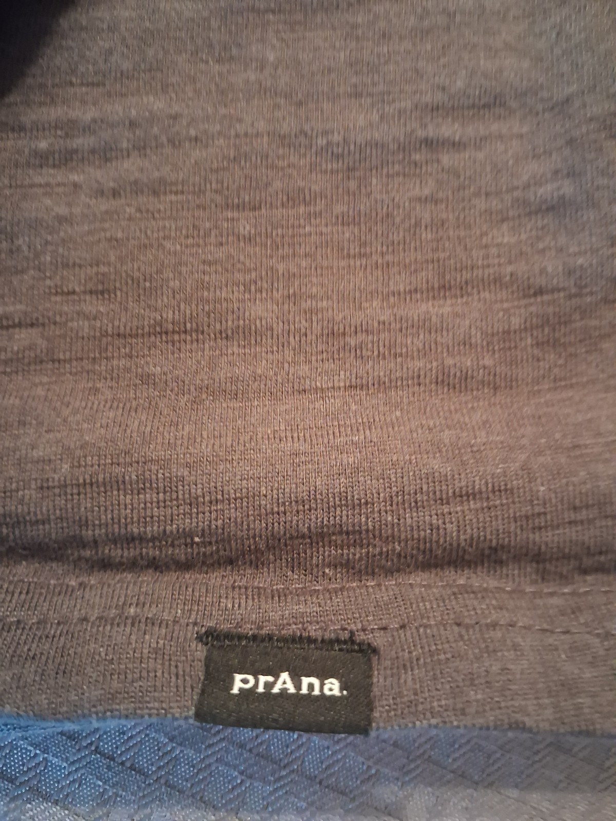 prAna Men’s M Gray Solid Long Sleeve Henley T-Shirt, Standard Fit