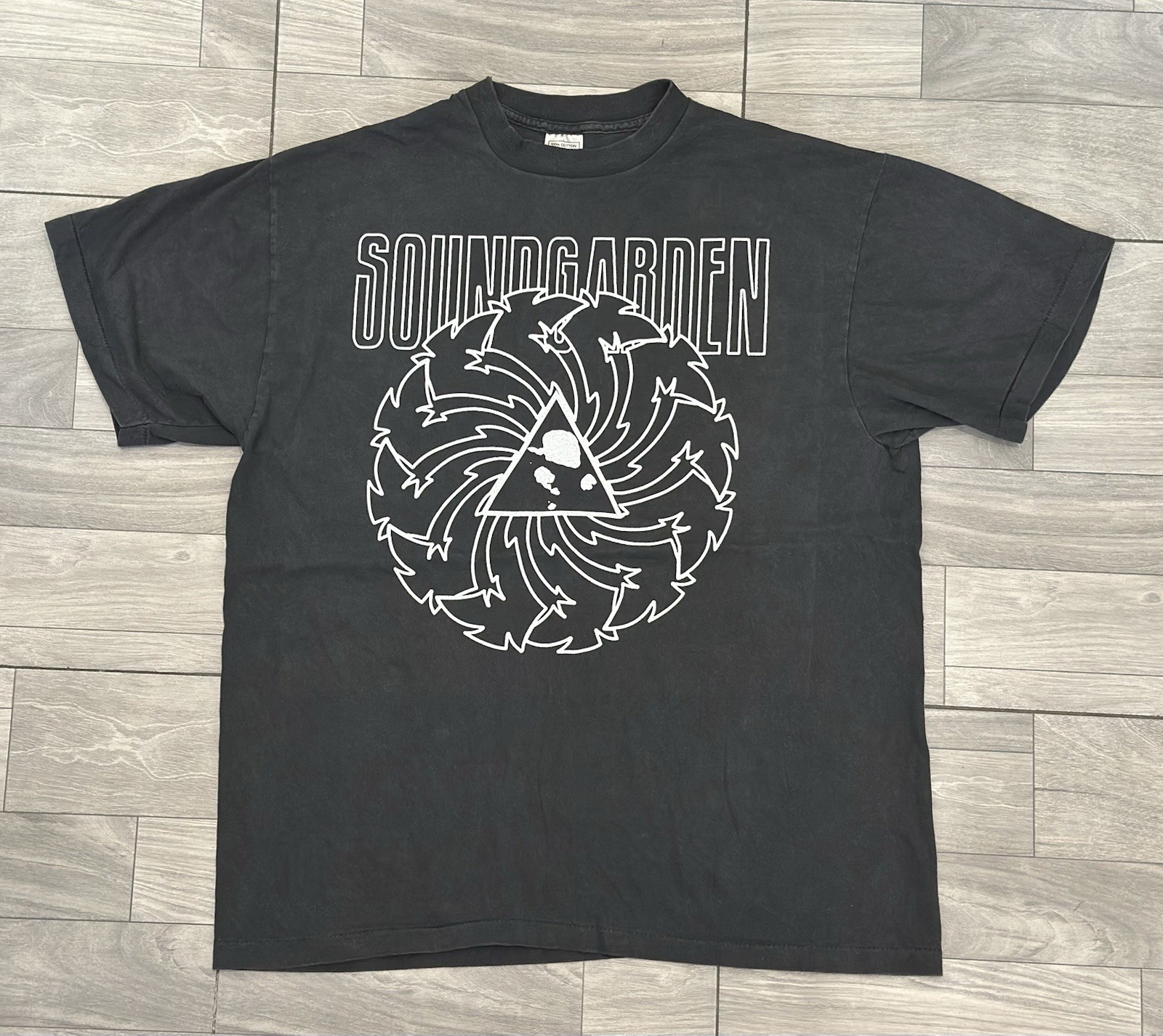 SOUNDGARDEN vintage 1994 BADMOTORFINGER TOUR t shirt