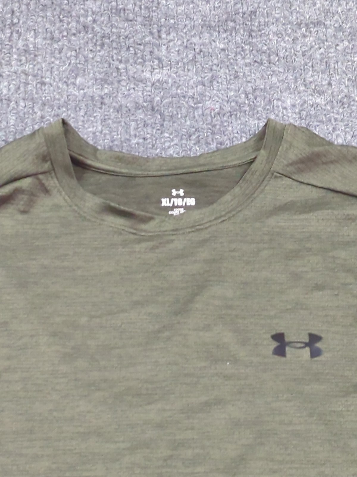 Under Armour Shirt Mens XL Green Short Sleeve Loose Fit Performance