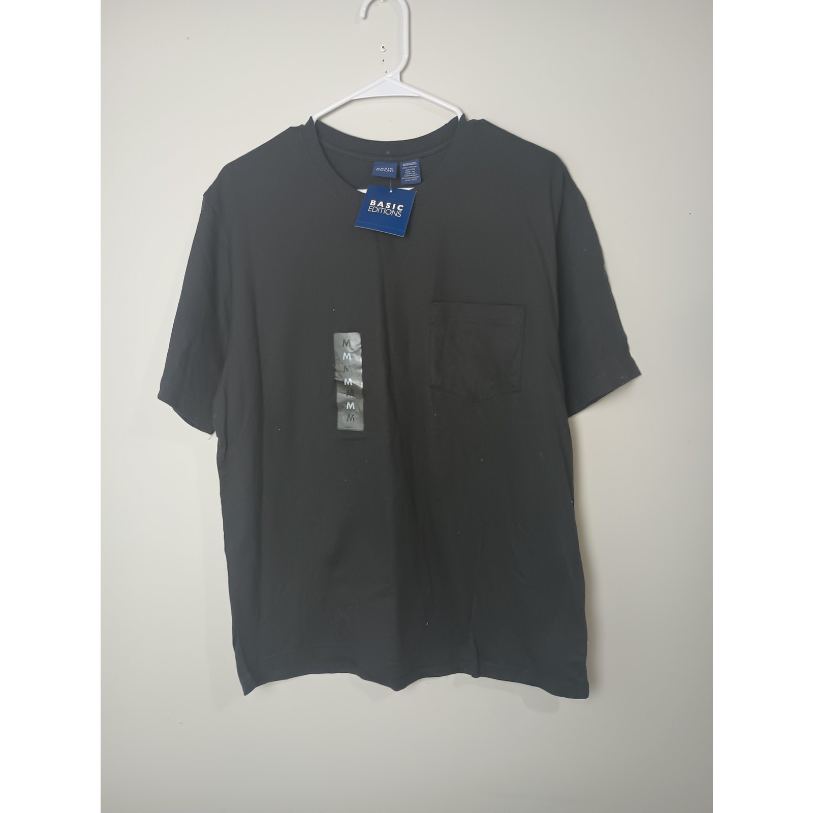 Vintage Basic Editions Black Pocket T-Shirt NWT Men’s Size Medium