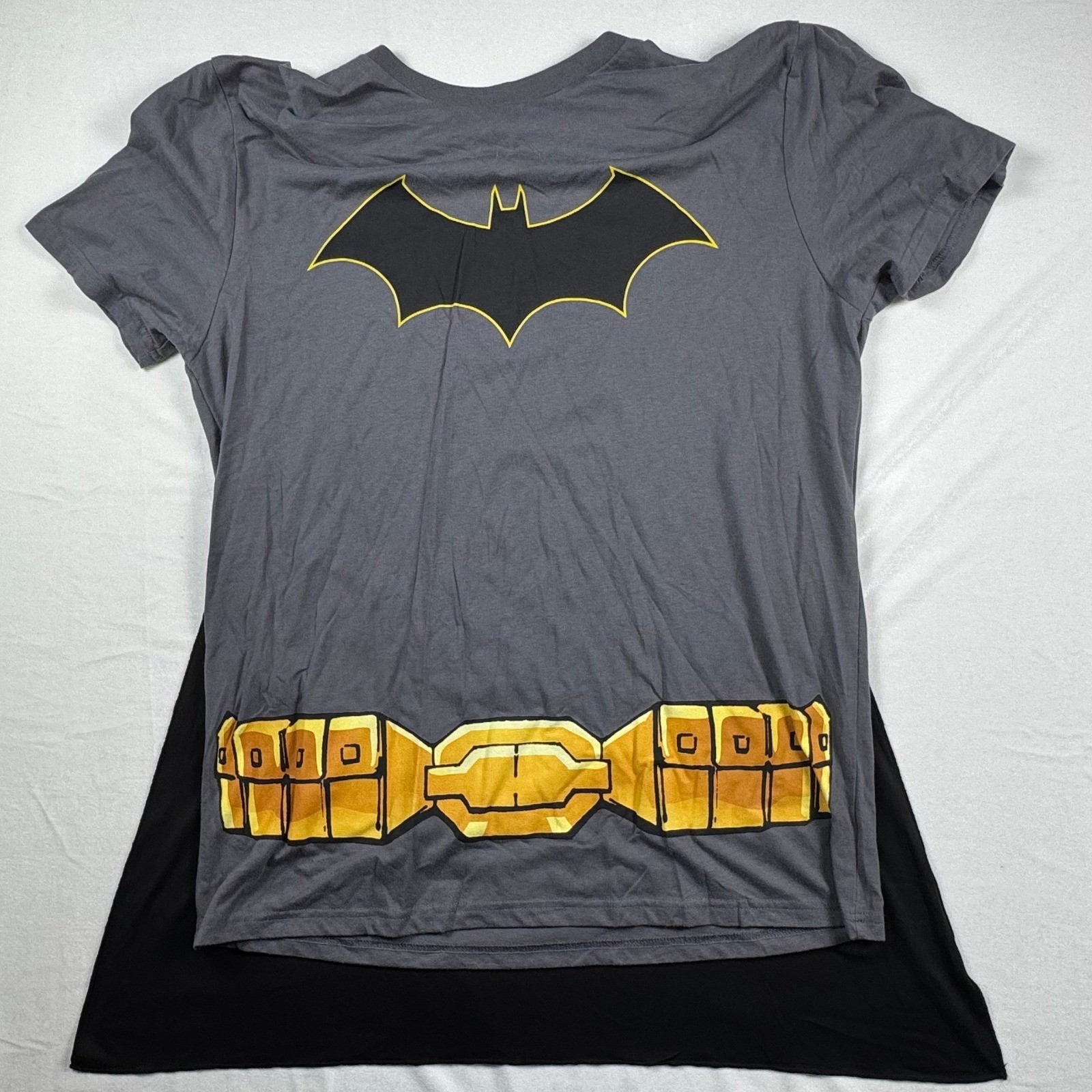 Batman Mens Gray Graphic T-Shirt with Detachable Cape DC Comics Size L Large